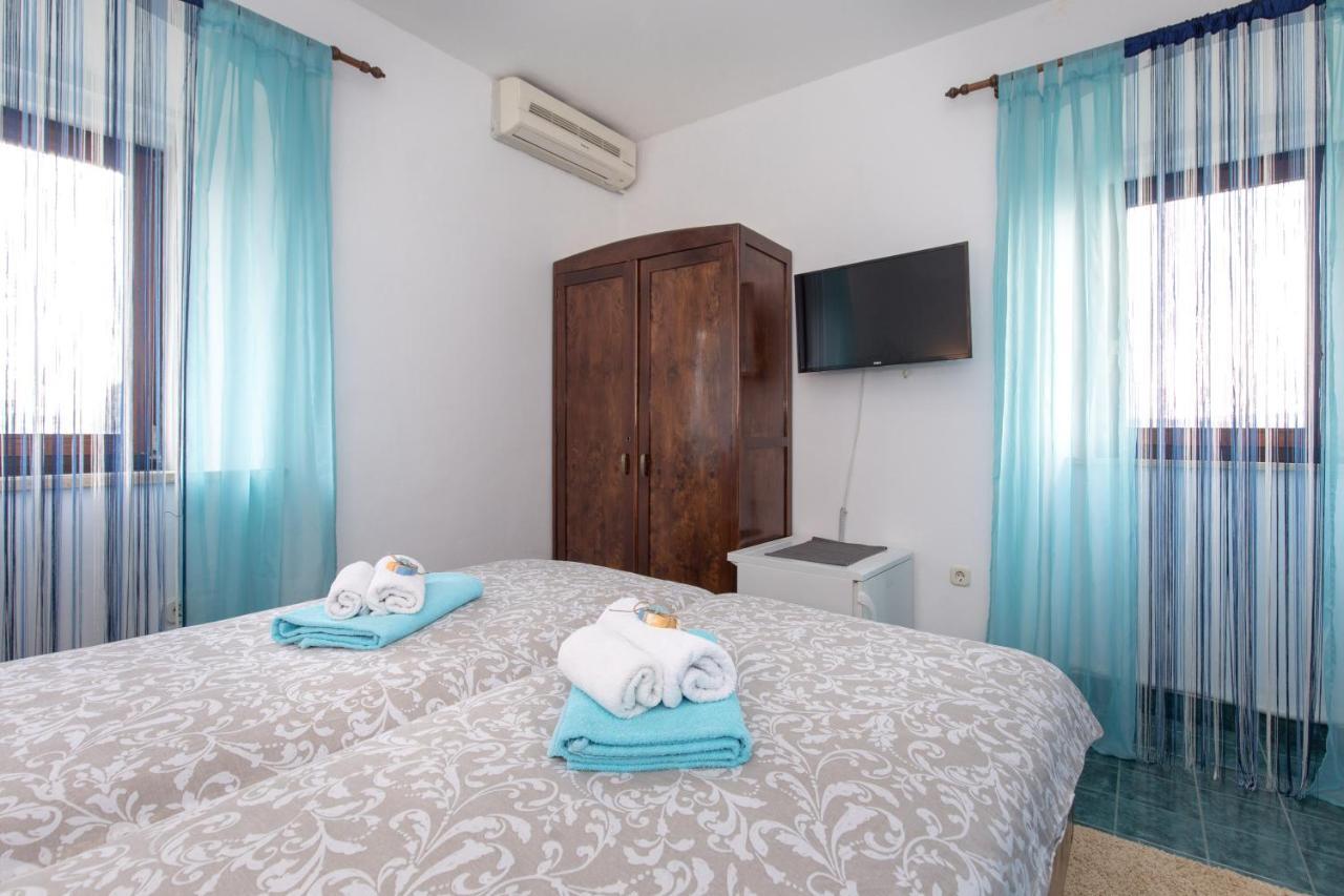 Pape Punat Apartmani I Sobe Exterior foto